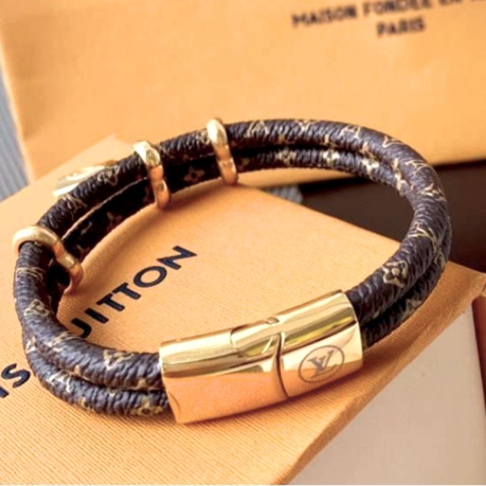 AUTHENTIC NIB RARE LOUIS VUITTON KEEP IT TWICE MONOGRAMMED BRACELET